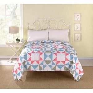 Multi-Star Quilt from Big Fab Find